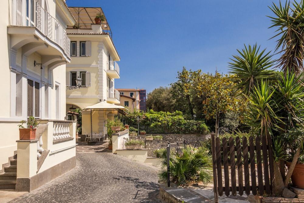 Hotel Castel Vecchio Castel Gandolfo Ngoại thất bức ảnh